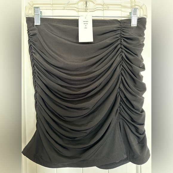 Black Mini Skirt-Size medium - Picture 1 of 4